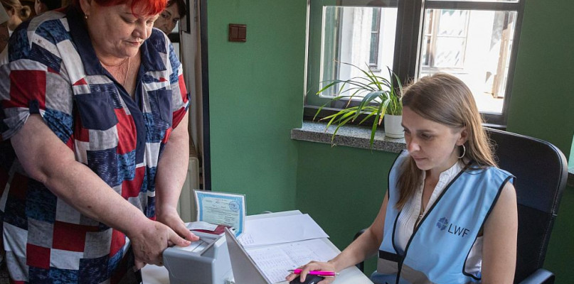 Wsparcie finansowe dla uchodźców z Ukrainy. W bielskiej Augustanie utworzono jeden z sześciu punktów