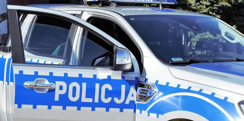 Policja może wejść do twojego domu na tzw. blachę. Zapomnij o amerykańskich serialach