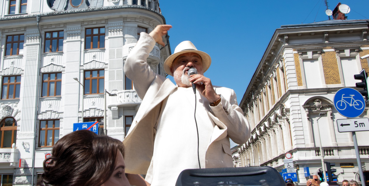 Jerzy Batycki na czele Parady Nowoorleańskiej
