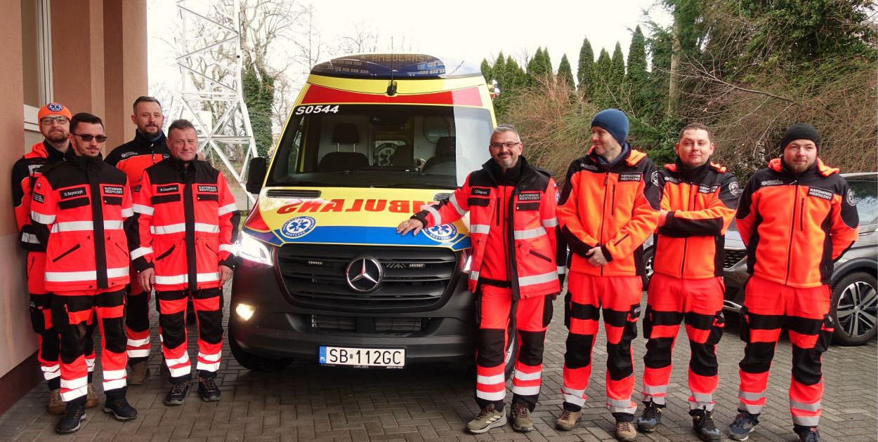 Nowy ambulans dla bielskiego pogotowia