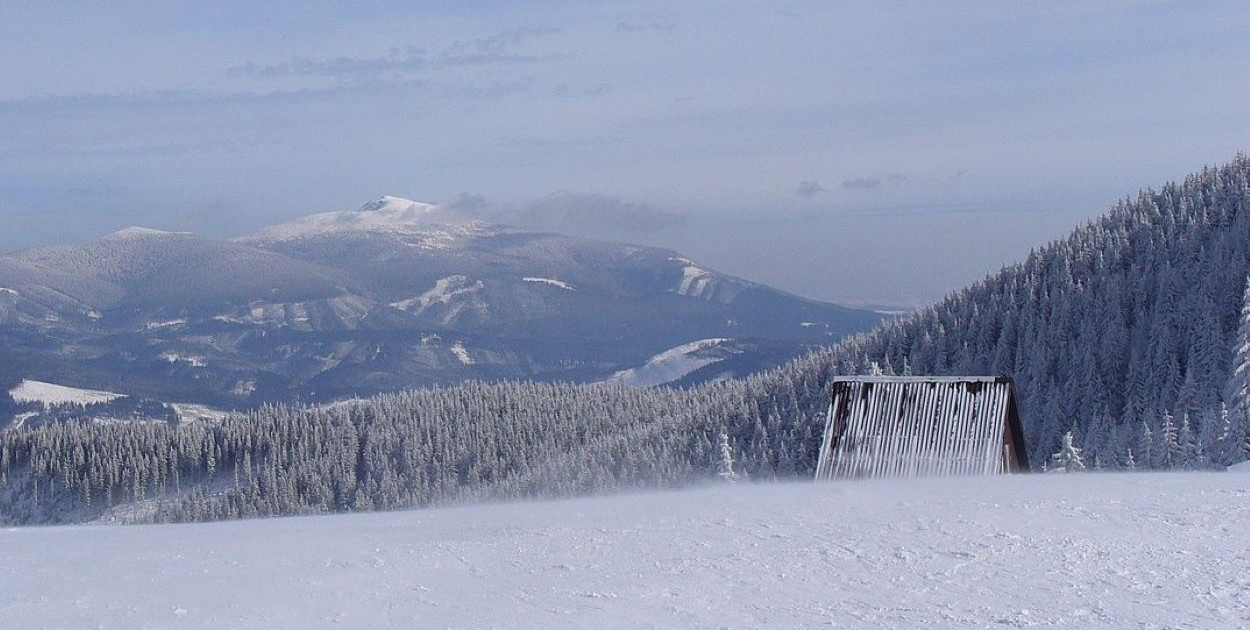 Babia Góra zimą - widok z Hali Miziowej/ fot. Wikipedia