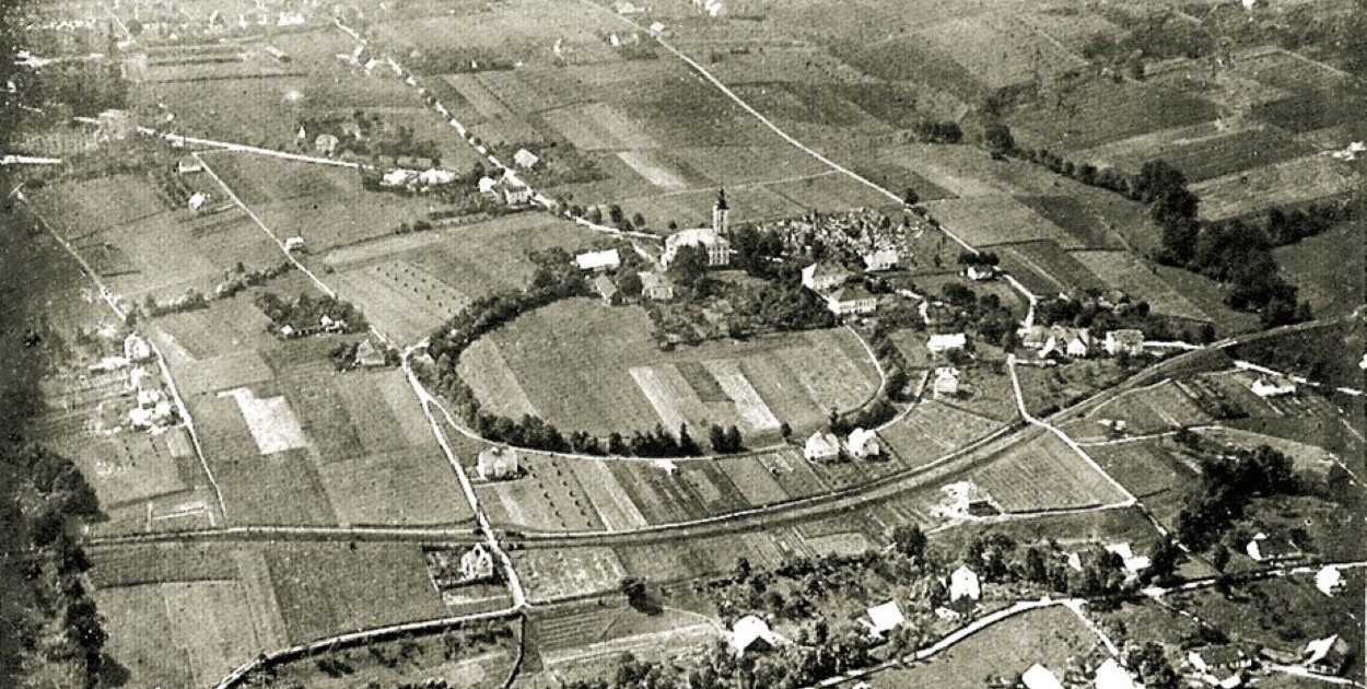 Grodzisko w Sarym Bielsku  w okresie przedwojennym wg J. Żurowski, R. Jakimowicz, Atlas grodzisk i zamczysk śląskich 1939