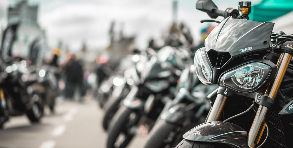 Świat motocykli: pasja, wydarzenia i serwisowanie