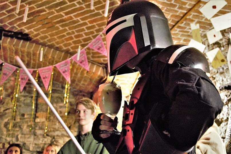 Bohaterowie Gwiezdnych Wojen w odwiedzinach u Harrego Pottera