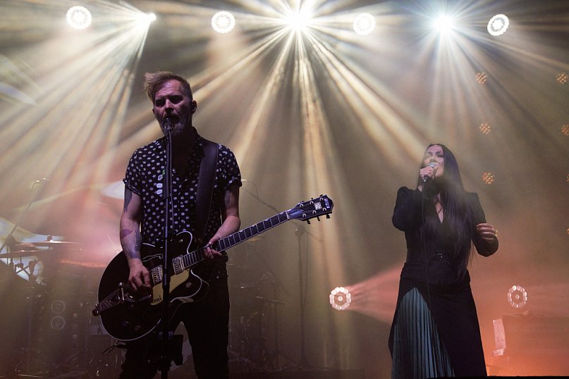 Organek i Iwona Loranc na placu Ratuszowym