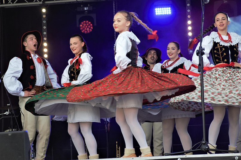 Zespół "Bielsko" na 35-lecie Bielskiego Centrum Kultury