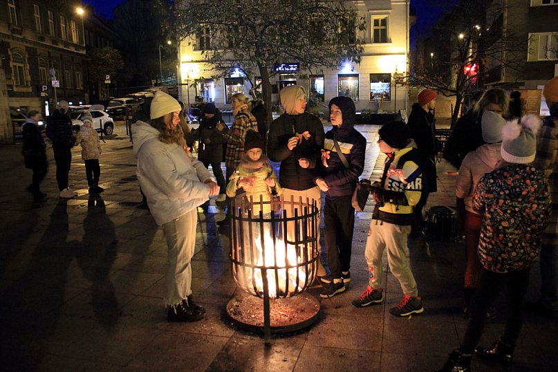 „Zjarajmy To Zło” - pomarańczowy marsz przeciwko przemocy