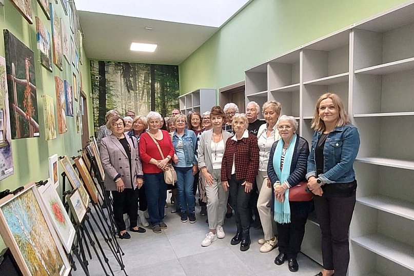 W Centrum Seniora zorganizowano wystawę prac malarskich