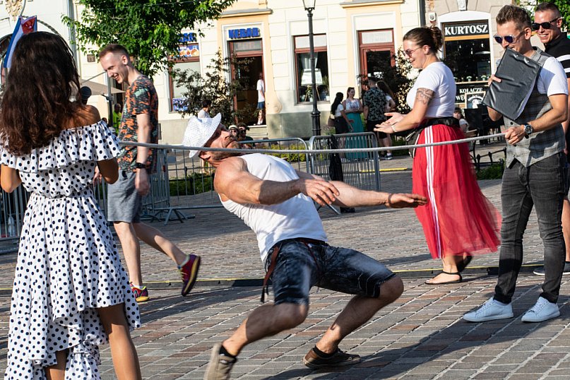 Plac Wojska Polskiego rozgrzały latynoskie rytmy
