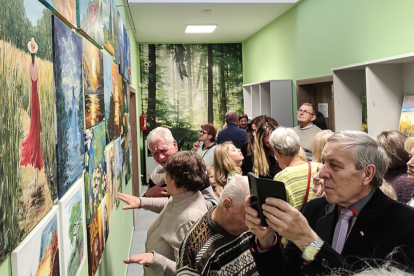 Debiut grupy malarskiej MOZAIKA w Centrum Seniora
