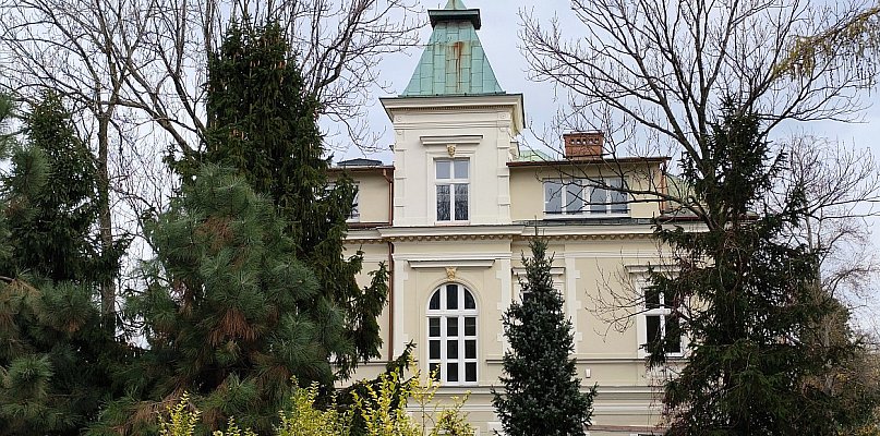 Od miejskiej rezydencji do Centrum Psychiatrycznego - 15530