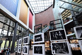 Fotograficzna podróż przez historię Fermentów – wystawa w Galerii Sfera-18602