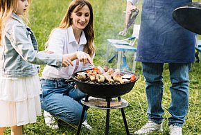 Czy 2 maja to dzień wolny od pracy? Jak działają sklepy i urzędy?-18608