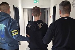 Policja zatrzymała sprawcę kradzieży rozbójniczej w Bielsku-Białej-18978
