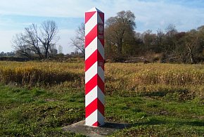 Nie każdy przejedzie bez zatrzymania. Wracają kontrole na granicach Polski-19677