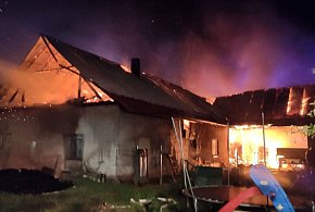 14 zastępów straży gasiło pożar w Mazańcowicach-19826