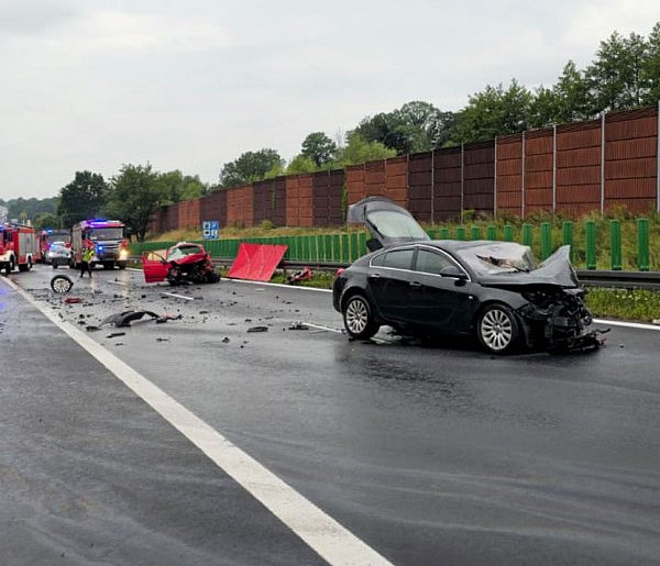 Tragiczny wypadek na S52 przed Bielskiem-Białą. Jedna osoba nie żyje-20013