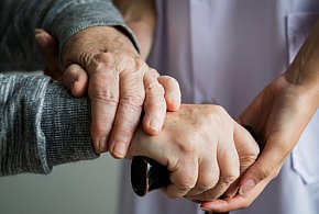 Ponad 2 tys. zł miesięcznie. Seniorzy i ich rodziny czekali na to latami-20455