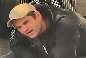 Policja poszukuje sprawców włamania do lodówki na bielskim Rynku-21075