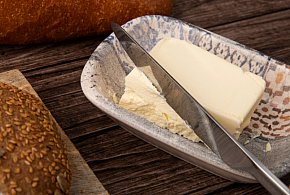 Ceny masła zaskakują. Klienci przecierają oczy przy kasie-21581
