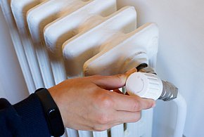 Kaloryfer zakręcony? I tak zapłacisz. Nowe prawo uderzy w lokatorów-22296