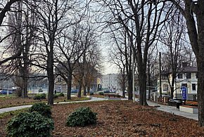 Skwer przy PCK i Sempołowskiej oddany przed terminem-23182
