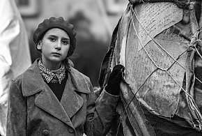 Poruszająca instalacja Teatru Polskiego o losach zapomnianego zakątka