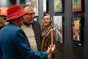 "Sztalugowe opowieści" - wystawa sekcji malarskiej Uniwersytetu Trzeciego Wieku