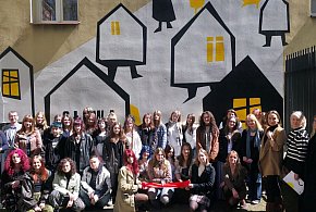 Młodzi plastycy wyszli z pracami na miasto