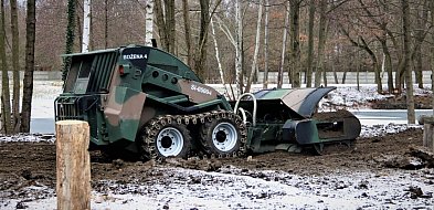 Podczas remontu drogi w Szczyrku znaleziono pocisk z II wojny światowej