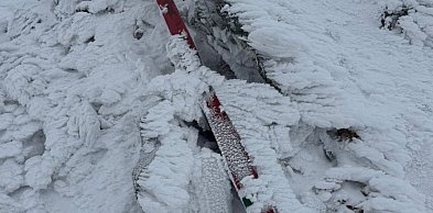 Dewastacja czerwonego szlaku z Przełęczy Brona na Babią Górę