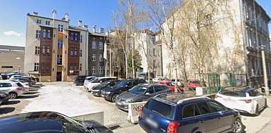 Libacje, śmieci i dewastacje w centrum? Interpelacja o rejon Cyniarskiej i Staszic