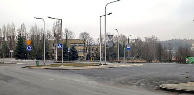 Rondo w Bielsku-Białej. Jest kontrpropozycja: kpt. Dąmbrowski czy  Fiat 126p
