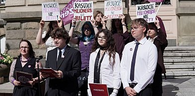 Uczniowie i studenci bez opłat za przejazdy? Petycja trafiła do Rady Miejskiej