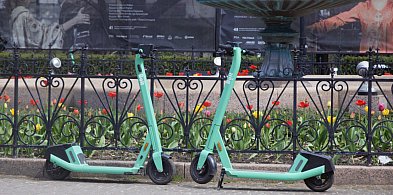 Nie każdy pojedzie na e-hulajnodze. Jazda poniżej 13. roku życia –  pod nadzorem