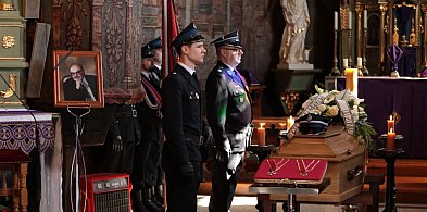 Pogrzeb prof. Marka Trombskiego w Bielsku-Białej z asystą PSP i OSP