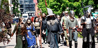 Dwa dni historii i fantastyki w plenerze: „Wojownicy Światów” oraz koncert muzyki