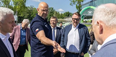 Bielsko-Biała: minister Jakub Rutnicki przekazał środki na boiska w programie Orły