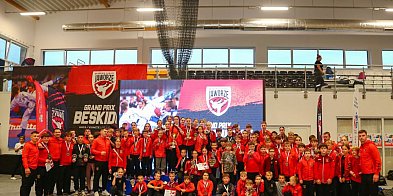 Blisko 300 karateków rywalizowało w Jaworzu podczas V Międzynarodowego Grand Prix -21347