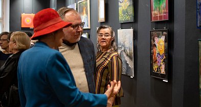 "Sztalugowe opowieści" - wystawa sekcji malarskiej Uniwersytetu Trzeciego Wieku