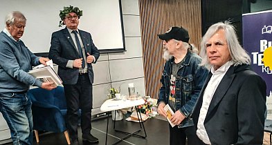 Poezja, która brzmi. Benefis Mirosława Bochenka w Książnicy Beskidzkiej