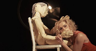 "Nie pij, głupia!" – poruszający monodram Katarzyny Pohl w Bielsku-Białej