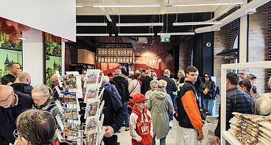 Przestronnie, jasno i z kawą: MCIT w nowej siedzibie