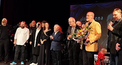 Skucha świętuje potrójnie na deskach bielskiego teatru