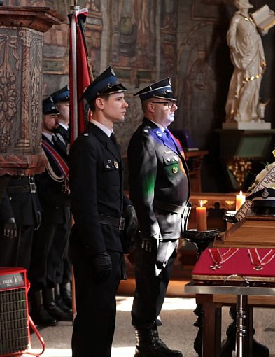 Pogrzeb prof. Marka Trombskiego w Bielsku-Białej z asystą PSP i OSP