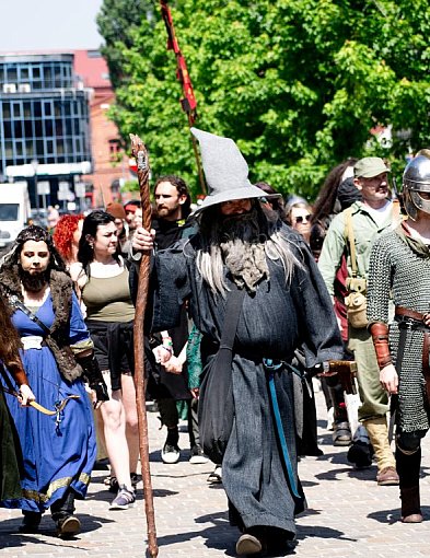 Dwa dni historii i fantastyki w plenerze: „Wojownicy Światów” oraz koncert muzyki