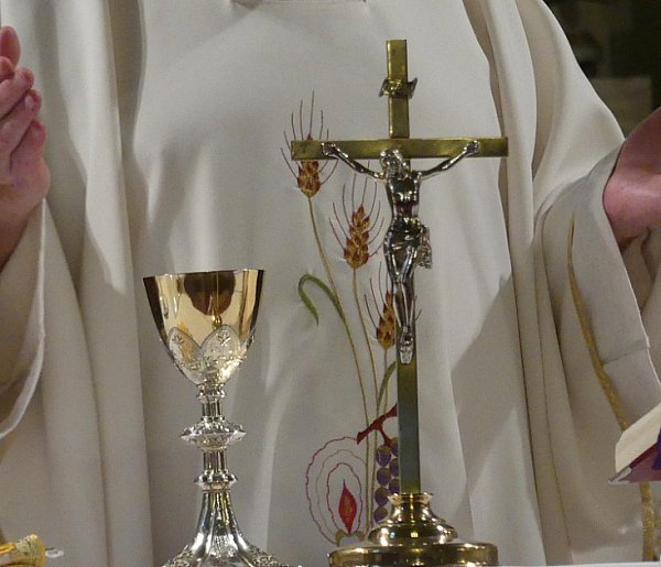 „Piekielne zajęcia”? Wierni słyszą z ambon ostrzeżenia-21244