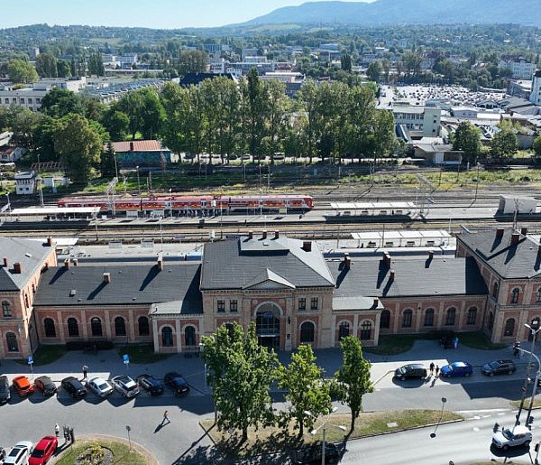 Swietelsky Rail przebuduje infrastrukturę kolejową w Bielsku-Białej-21675