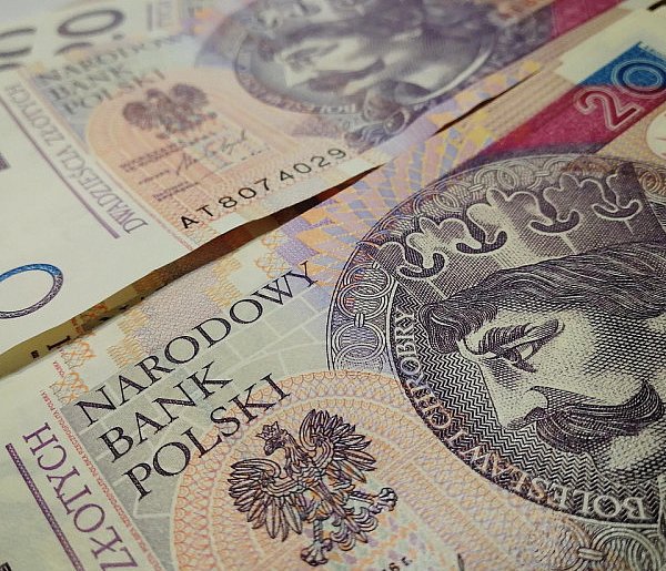 ZUS przeliczy świadczenia. Tyle więcej wpłynie na konta emerytów-21836