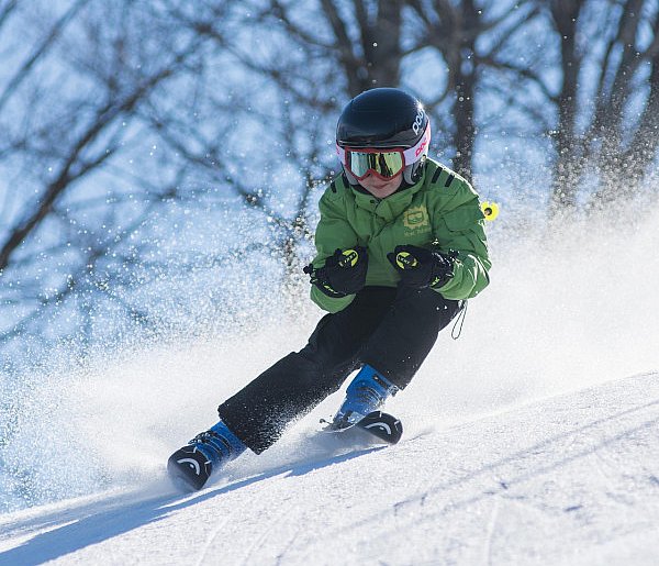 Ferie zimowe po nowemu. Decyzja MEN rozwścieczyła tysiące rodziców-22116